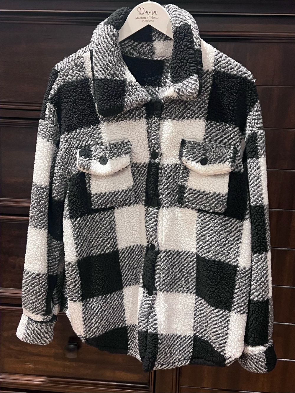 Ladies size large- black and white buffalo plaid teddy fleece shacket